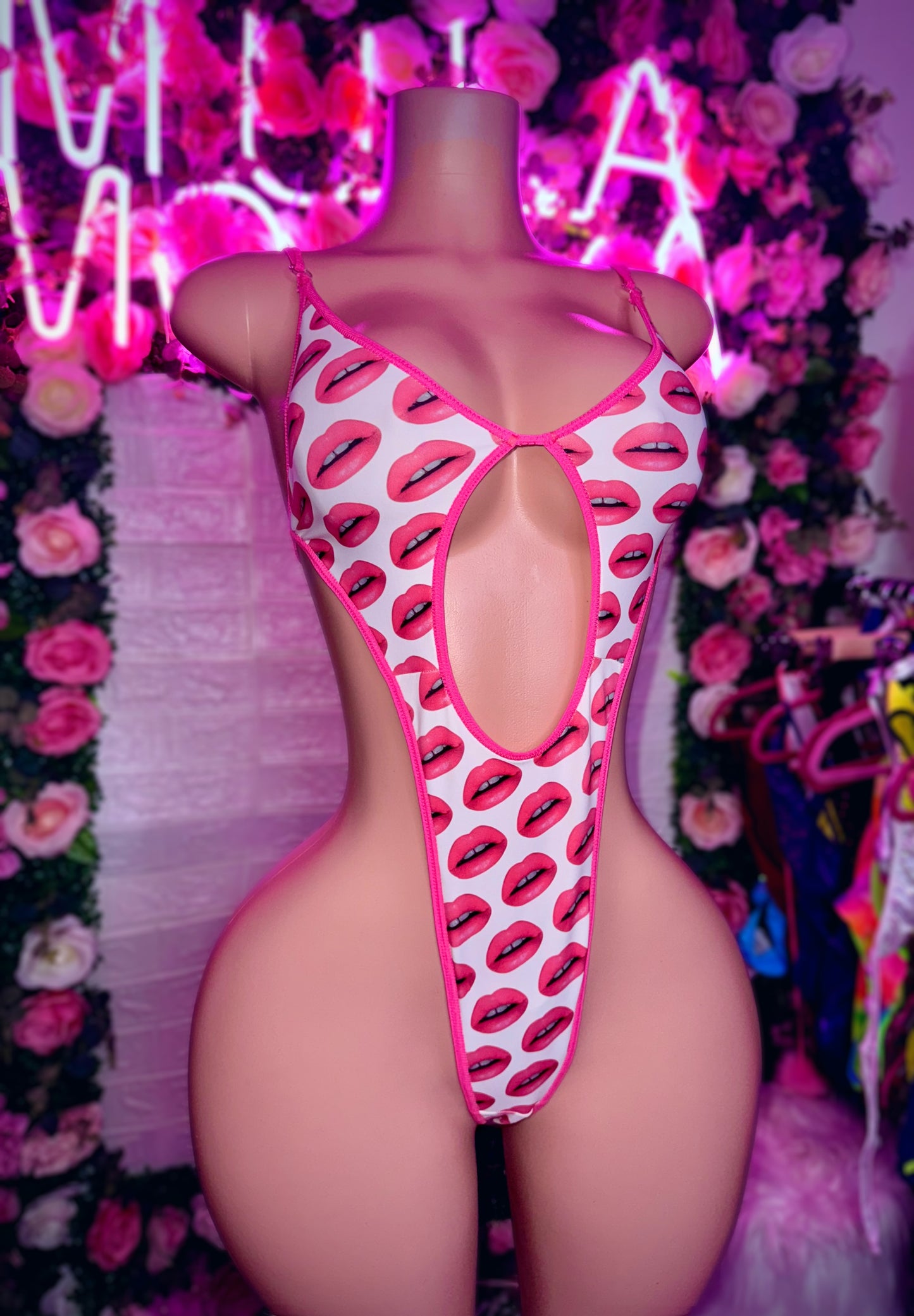 ISABELLA - Pink Lips One Piece